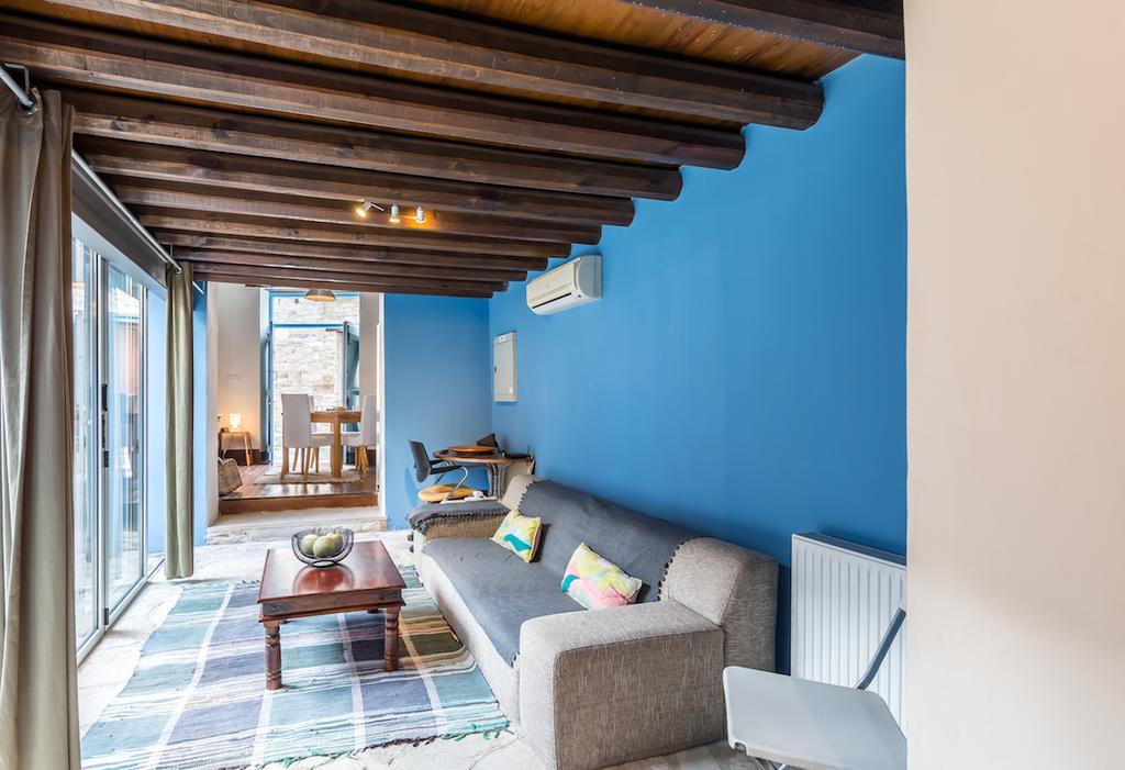 Redblue Door Two Traditional Listed Houses パノ・レフカラ エクステリア 写真